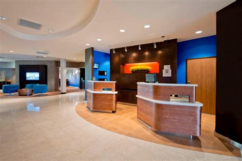 Newly Renovated Jacksonville Pet-Friendly Hotel | Courtyard by Marriott