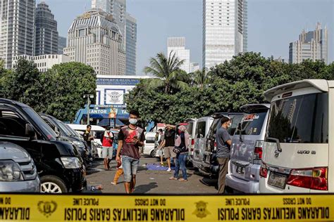 FOTO Nekat Angkut Pemudik Ratusan Travel Gelap Ditangkap