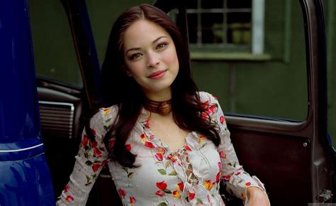 Actress Kristin Kreuk Wallpapers Fun Hungama