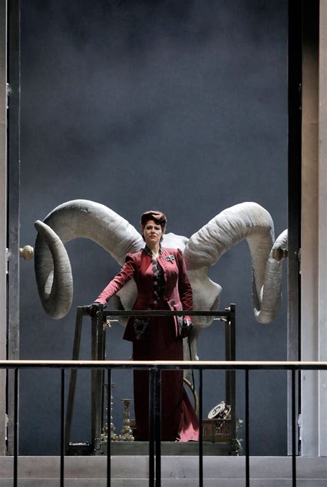 "Truly gripping": Die Walküre at Lyric Opera of Chicago