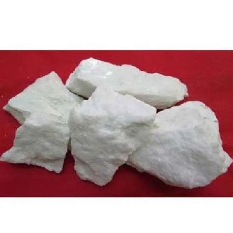 Lumps White Sodium Feldspar Lump Packaging Type Hdpe Bag Packaging Size 20 25 Kg At Rs 3500