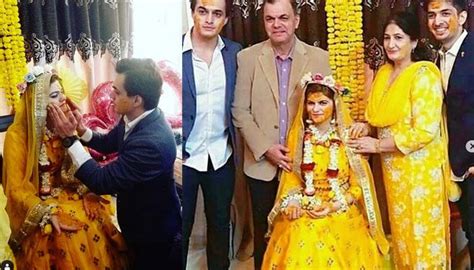 mohsin khan welcomes    sisters haldi ceremony