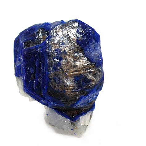 Лазурит. Свойства, цена, фото и уход за камнем - Mineralpro.ru