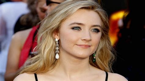 Saoirse Ronan Height Weight Age Bio Body Stats Net Worth And Wiki