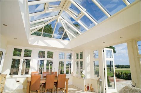 What Are the Benefits of a Glass Conservatory Roof?