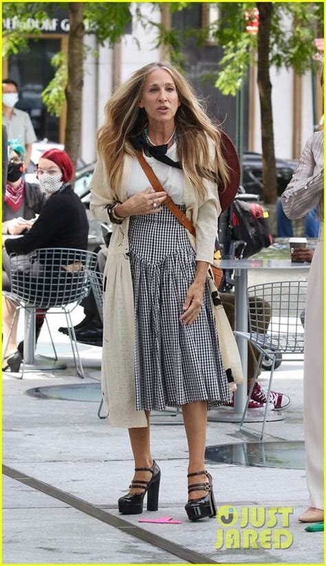 Sarah Jessica Parker Cynthia Nixon Film First Scenes For Sex The City Reboot And Just