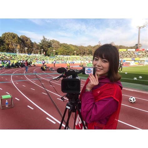 三谷紬さんのインスタグラム写真 三谷紬instagram「 J1も今節含めて残り2節⚽️ 湘南ベルマーレ Vs 浦和レッズ 取材に