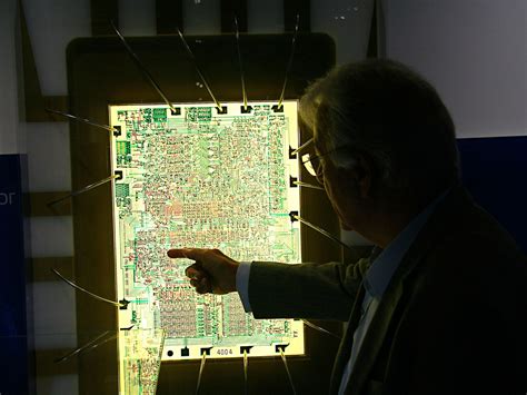 Chip Hall of Fame: Intel 4004 Microprocessor - Electronics-Lab