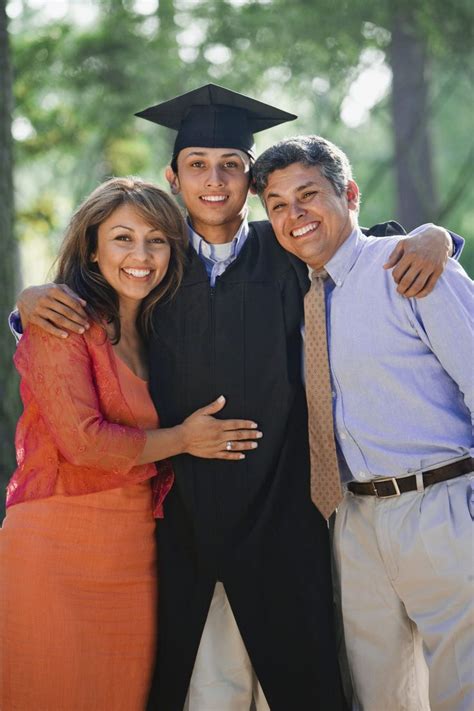 How Should A Mother Dress For A Graduation Moms Graduation