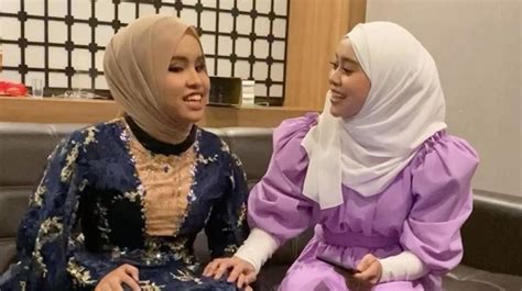 6 Potret Putri Ariani Foto Bareng Penyanyi Dangdut Tanah Air Ada Yang