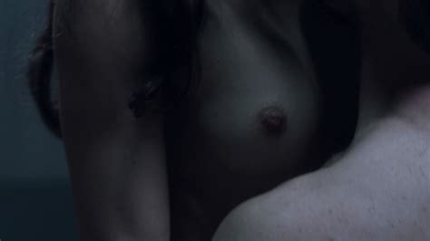 Unknown Nude Pics Seite