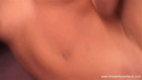 Natural Blonde House Wife Doing Her Glass Dildo Playing