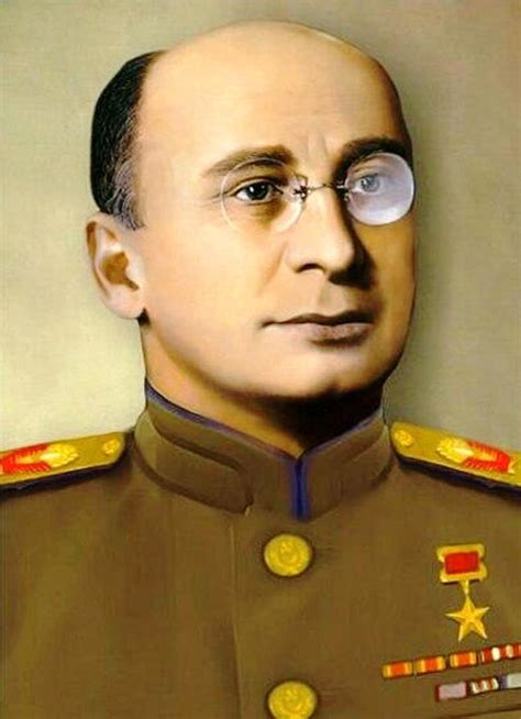 Лаврентий Берия - биография, факты, фото