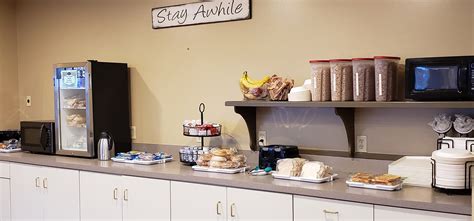 Amish Country Ohio Hotel | Complimentary Breakfast