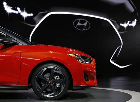 Hyundai Veloster 2019 Ele é Realmente Veloz