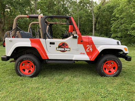 Jeep Wrangler Jurassic Park Tribute Is Here To Take You To Isla Nublar