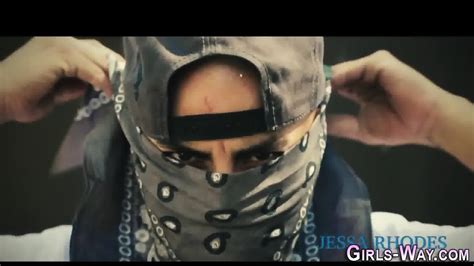 Lesbian Babe Gets Oral