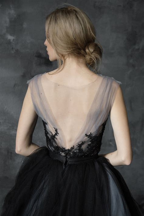 36 Best Places to Buy Wedding Dresses Online