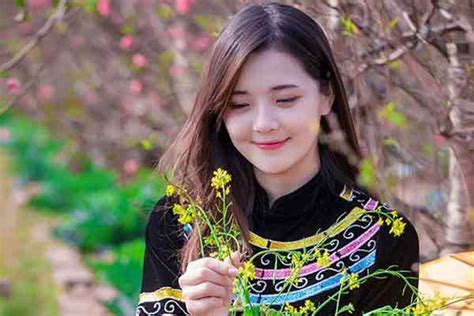 Cu C S Ng C A C C Hot Girl B T Ng N I Ti Ng Ch Sau M T M