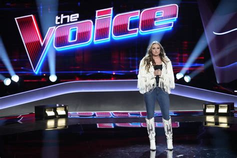 The Voice Jacquie Roar S Daughter Chooses Her Coach