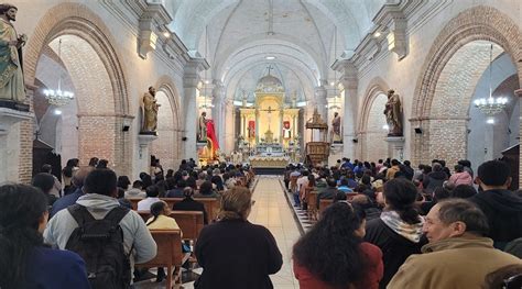 Fieles celebran misa de resurrección en Templo Santo Domingo de