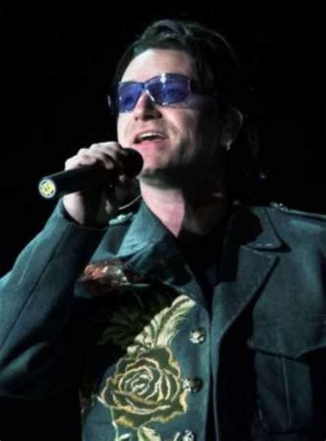 U2 > Gallery > Grammy Awards, Los Angeles, 2002