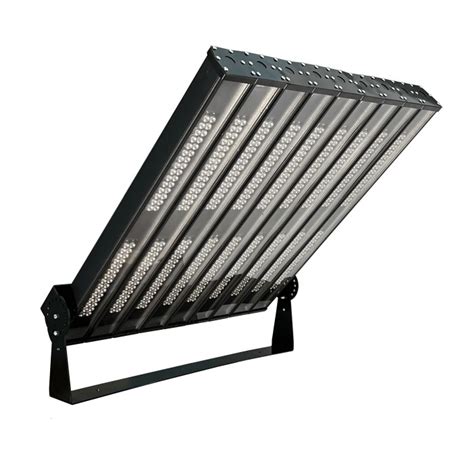 Светодиодный мачтовый прожектор Street Light 1000 купить по цене 46 893 ...