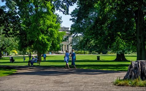 Lincolnshire Cam: Normanby Hall & Gardens.