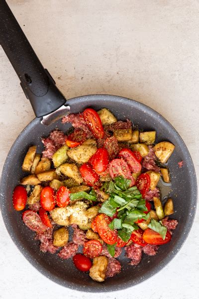 Tomate Berinjela E Massas De Salsicha Palmeiro Foods