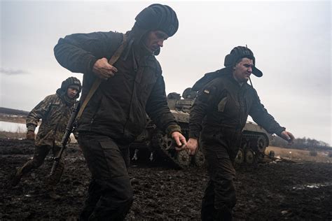 Ukrayna Donbas Yak N Na Bin Asker Sevk Etti