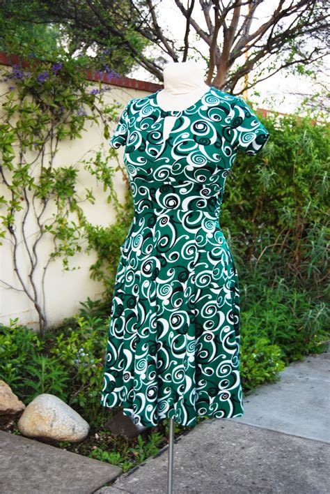 Red Dress Shoppe Boutique: Retro Vintage Clothing