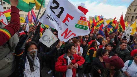 La Oposición Boliviana Marcha Contra El Deseo De Reelección De Evo