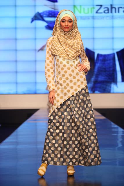 Muslim Women Fashions: Muslim Fashion | Indonesia Fashion Week