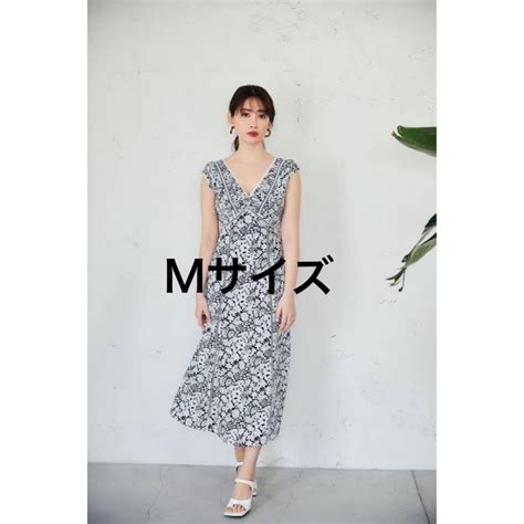 Her Lip To Lace Trimmed Floral Dress Navy M Sizeの通販 By Sumires Shop