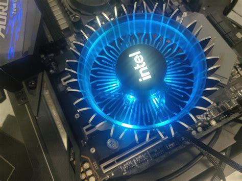 Intel Alder Lake: новый боксовый кулер (обновление) - Hardwareluxx Russia