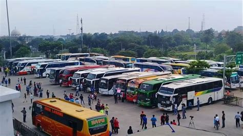 Terminal Pulo Gebang Siagakan 200 Armada Bus Tambahan