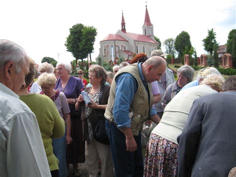 Pielgrzymka do Sanktuariów maryjnych diecezji rzeszowskiej 1 2 06 2011