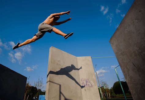 Principais Movimentos Do Parkour