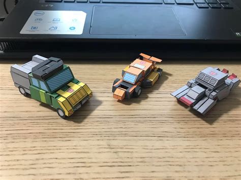 papercraft versions    og triple changers rtransformers