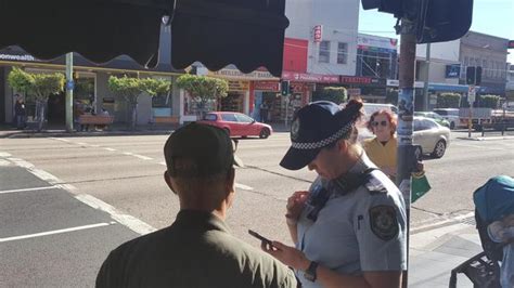 Jaywalking 100 Pedestrians Fined In Police Crackdown In Sydney