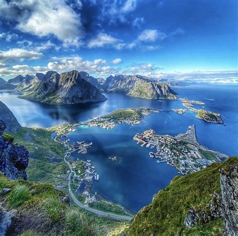 Reinebringen hike in Lofoten - All the details you need - Northadviser