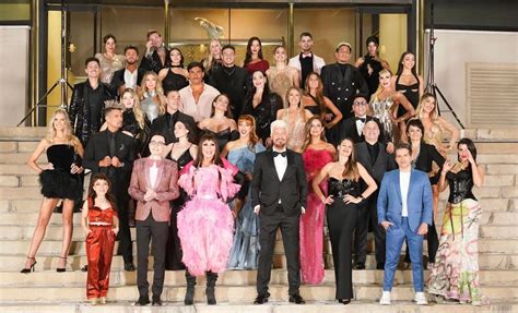 Bailando Latina Desnuda