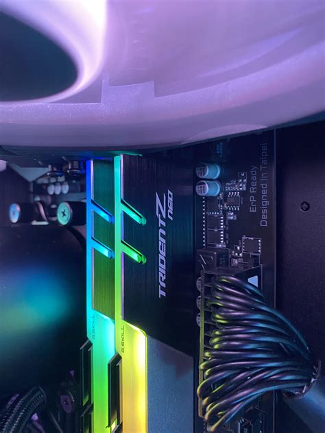 280mm Aorus Aio Fits In The 4000d With Trident Z Neo Ramjust Barely