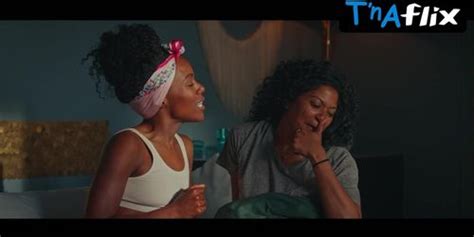 Dewanda Wise Lesbian Scene In Someone Great Tnaflix