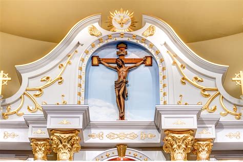 Reredos | Retablo | Retable | New Holland Church Furniture