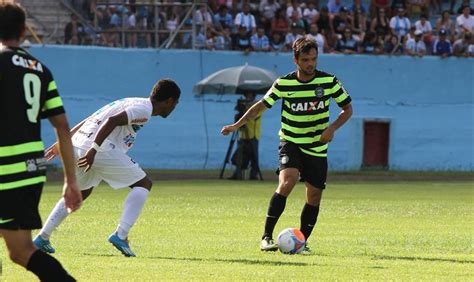 Londrina Vence O Coritiba Por A E Garante Vaga Nas Quartas De Final