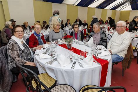 Repas Des Seniors Novembre Bertrand Guigou Ville De