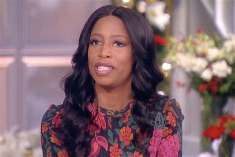 Download Mia Love During her Appearance on The View Wallpaper ...