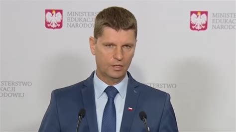 Kiedy szkoły będą otwarte dla wszystkich uczniów Minister edukacji