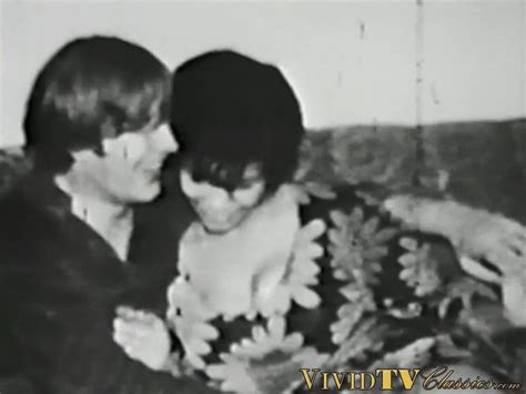 Wilder Strapon Sex Mit Retro Vollbusigen Und Dicken Arsch Pornostars Xhamster